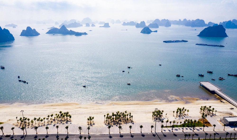 Bãi tắm Bãi Cháy